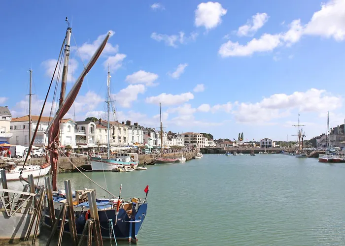 Les Pecheries By Interhome Hébergement de vacances